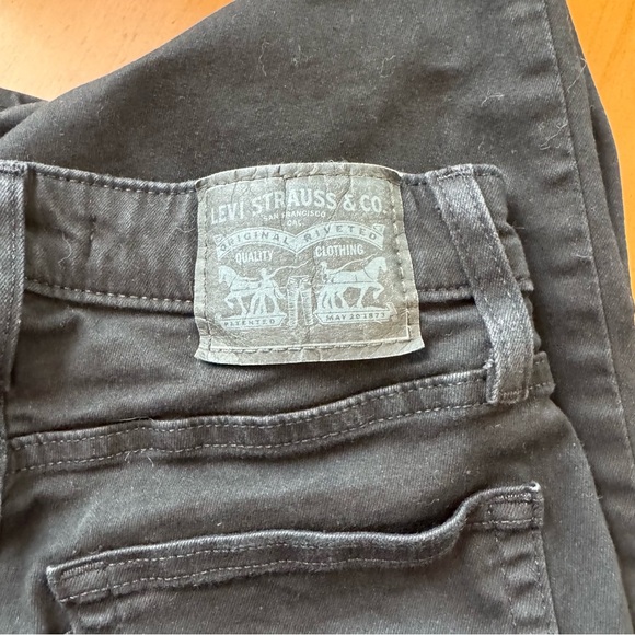 Levi's 726 Flare High Rise Jeans - Picture 5 of 8